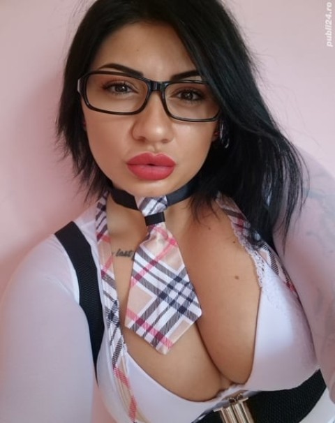 Experience Piercings and Passion with Deea