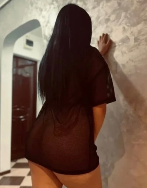 Experience Puppy Play with a Male Friendly Trans in Rugby