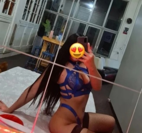 Experience safe meet ups with a charming escort in Redditch
