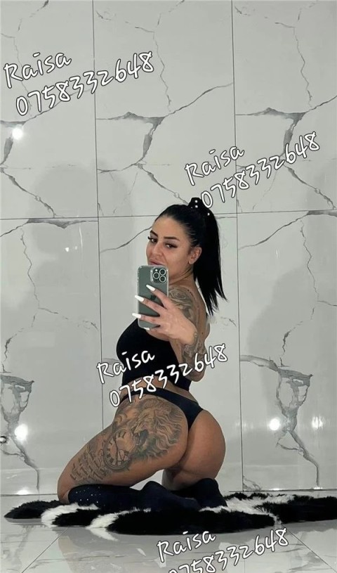 Experience Surrey Escorts with the Enchanting Larisa