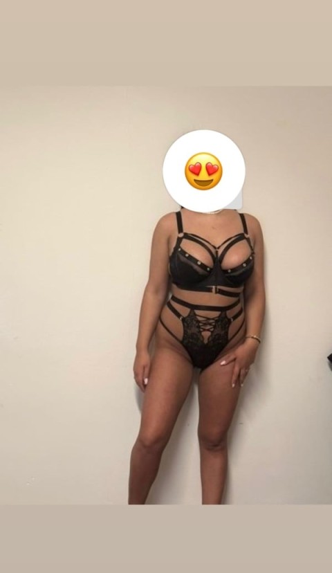 Experience the Charm of Bisexual Escorts in Redditch