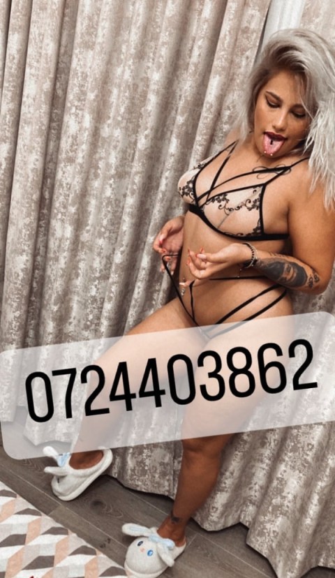 Experience the Sultry Charm of Roberta in Solihull