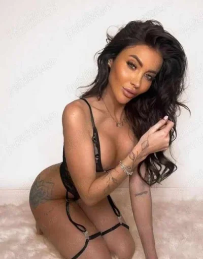 Experience VIP Access with Stunning Russian Escorts in Stafford