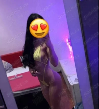 Explore Costumes with Raysa in Wolverhampton