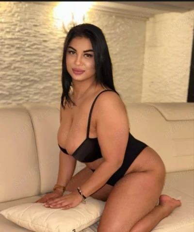 Explore Mature Escorts with Alina in Sandwell