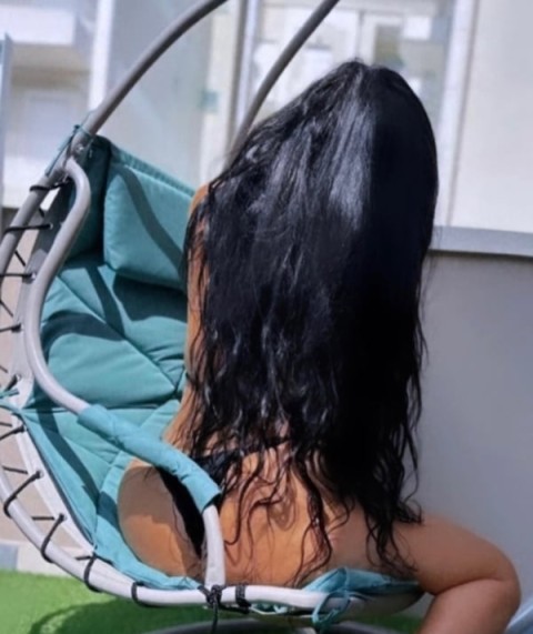 Explore South East Escorts with the Charismatic Cristina