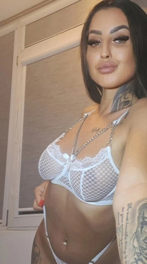 Explore the Best Local Escorts UK in Tamworth