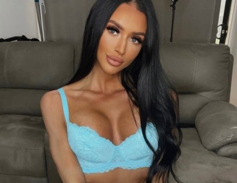 Explore the Charm of 30s Escorts in Solihull