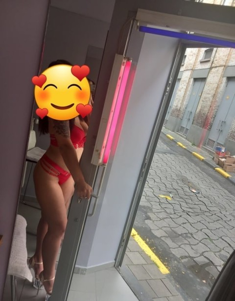 Fetish Friendly Anna Awaits You in Birmingham