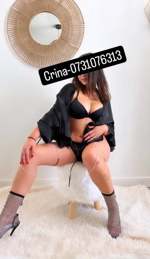 Home Counties Escort Seeking Discreet Connection