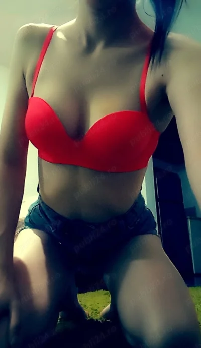 Hotel visits from a captivating mature escort