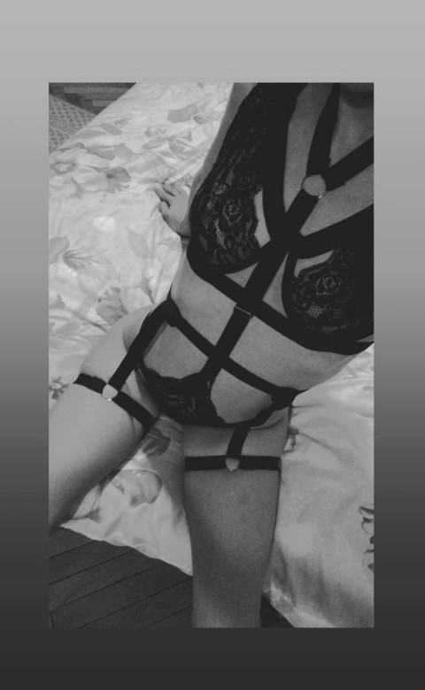 Indulge with a cbt mistress in Leicester