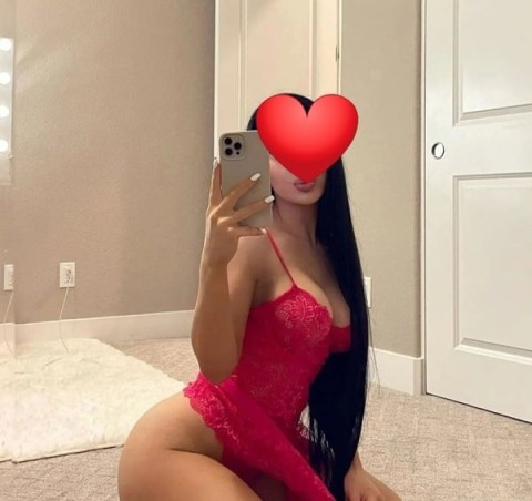 M1 escorts with Brianna in Telford