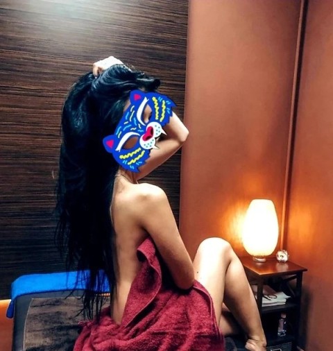 m6 escorts seeking beauty and connection in Derby