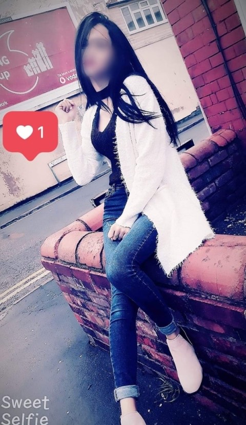 Maya – Your Go-To for Anal Sex Escorts UK in Birmingham!