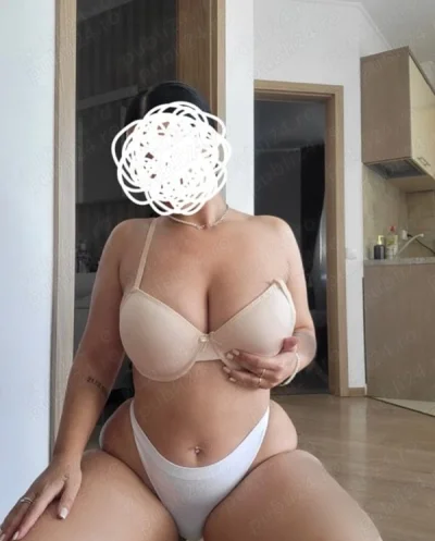 Meet Arianna: Your 19 year old companion in Wednesbury