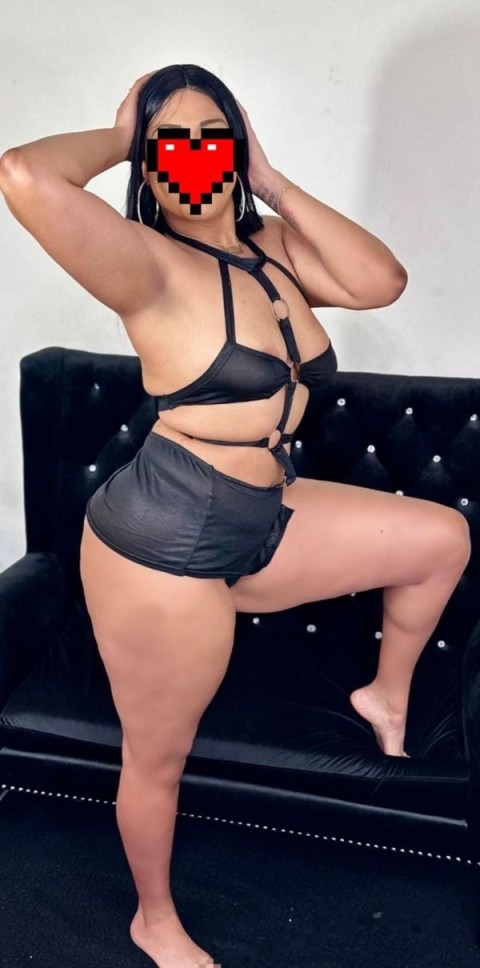 Meet Manchester Escorts: A Fiery Redhead with Passion in Halesowen