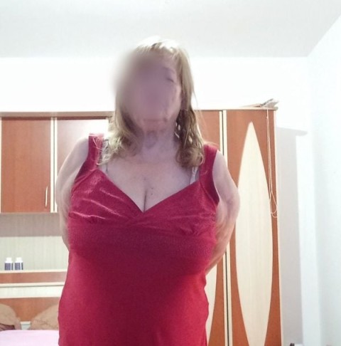 Meet the 20s escorts in Solihull: Bella Awaits!