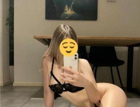 Meet the 40+ escorts of Wolverhampton for an unforgettable experience