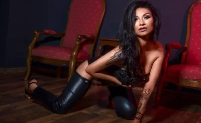 Model Looks with a Refreshing Twist