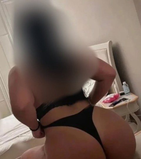 Newww hot girl!! · oxford adult