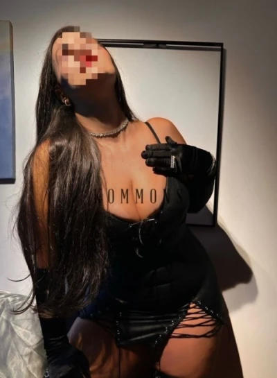 Open Minded Escorts for a Memorable Evening in Wednesbury