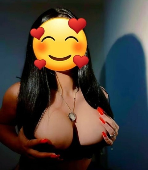 Outcall Experience with Sensational Curvy Girls in Sutton Coldfield
