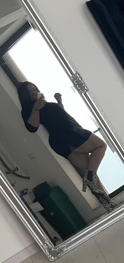 Passionate Escort in Glasgow West End