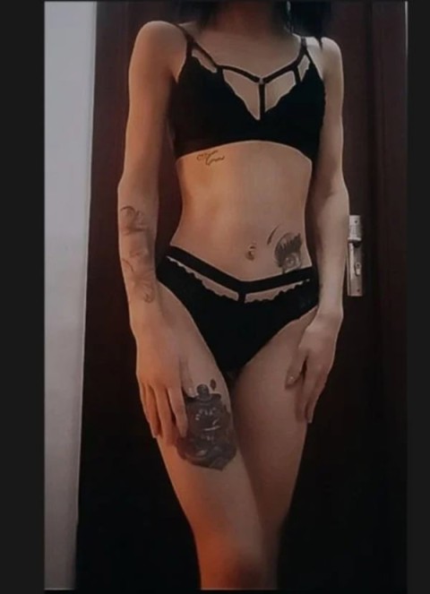 Petite and Busty Presence in Coventry