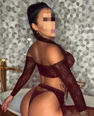 Roxana: Your Ideal Reading Call Girl in Coventry · reading call girls