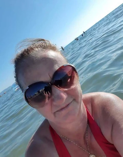 Safe Meet Ups with a Charming Companion in Wednesbury
