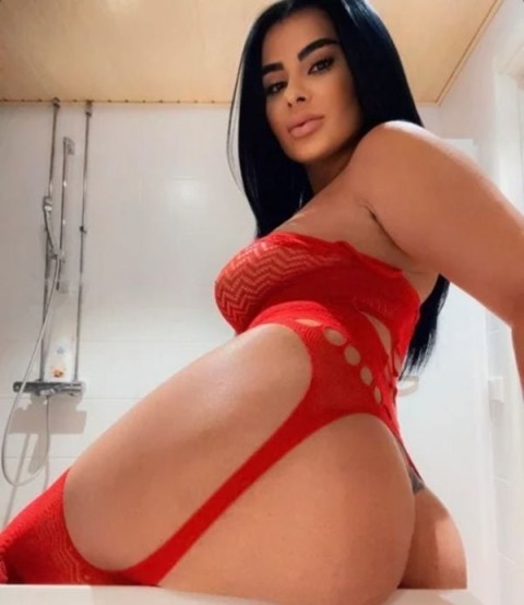 Secure Booking for Petite and Busty Escorts in Redditch