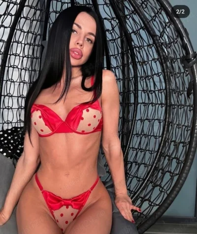 Smoking Hot Student Girls in Stourbridge