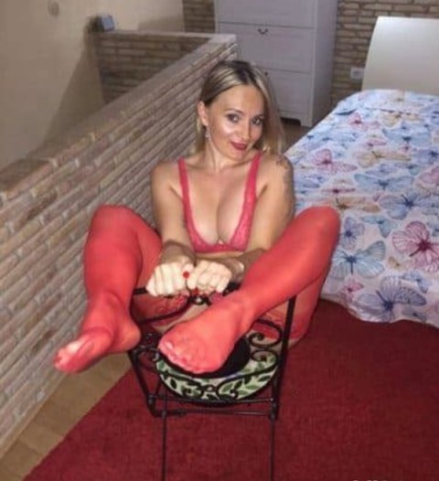 Student friendly escorts ready to explore Halesowen with you