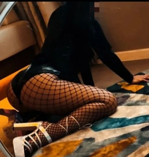 Submissive Charm with an Innocent Look in Kidderminster