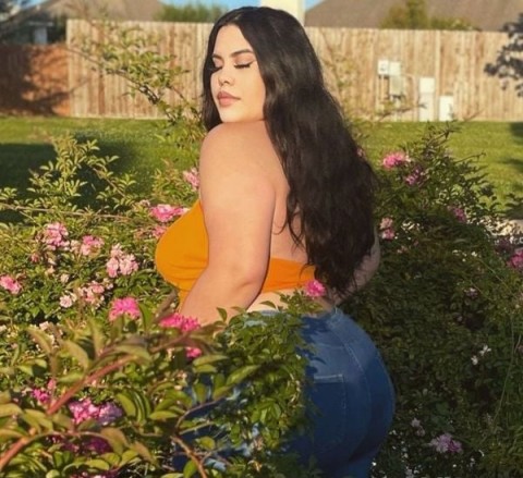 Video Call Verification with Geanina, a 36-Year-Old Independent Escort