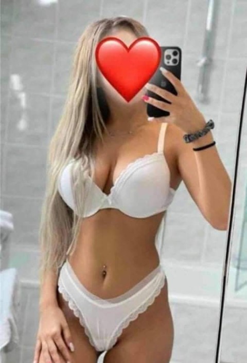 Walsall’s Model Looks Escort for a Discreet Encounter
