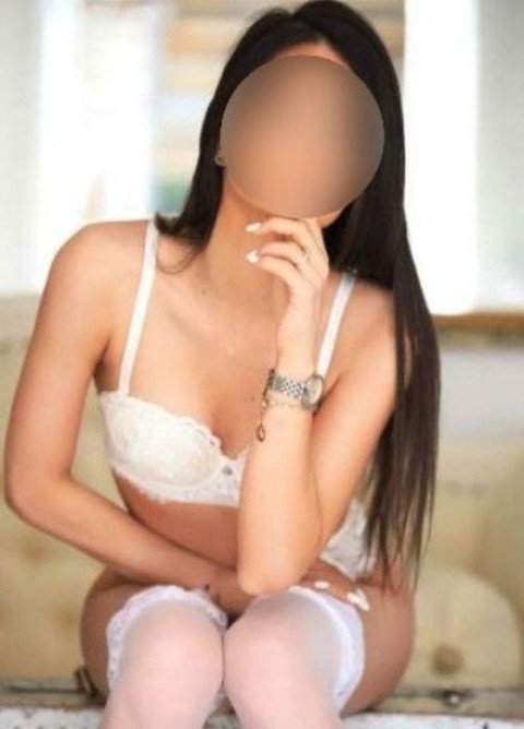 Wednesbury’s Independent Escort with Verified Photos