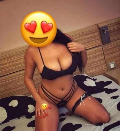 Weekend Special with a Naturally Beautiful Companion