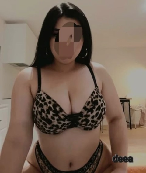 Welcoming All Couples with Romanian Escorts