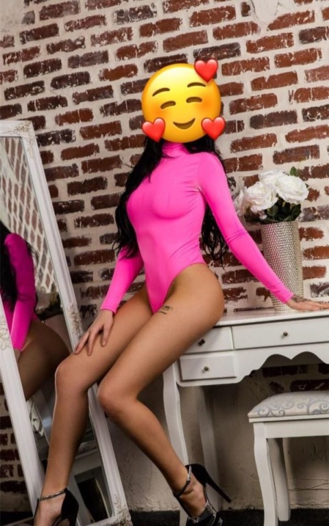 Welcoming Fetish Friendly Fun with a Couple in Tamworth