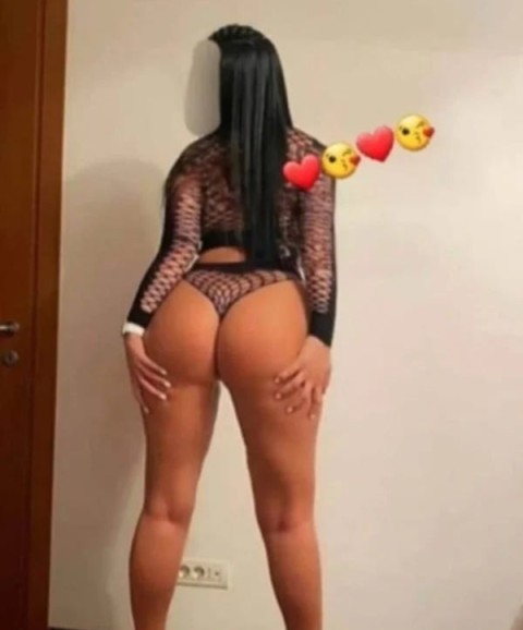 Your Dudley domination uk mistress Roxy Awaits