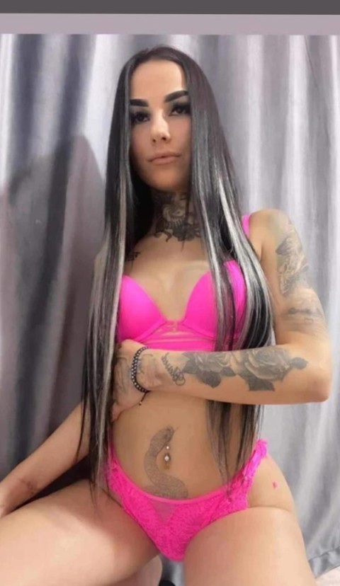 Your girlfriend type in Sandwell awaits